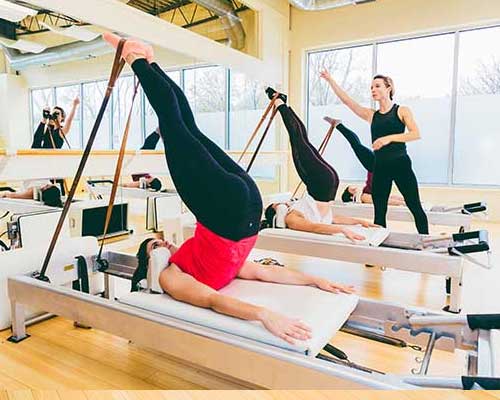 Personal Trainer Madrid I Di Mundo Pilates y Fitness  Pilates reformer  exercises, Pilates reformer, Pilates workout